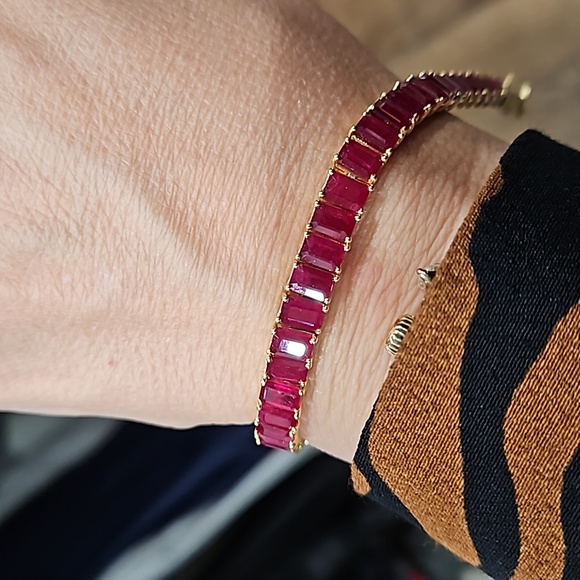14k yellow gold ruby bracelet - Picture 1 of 4